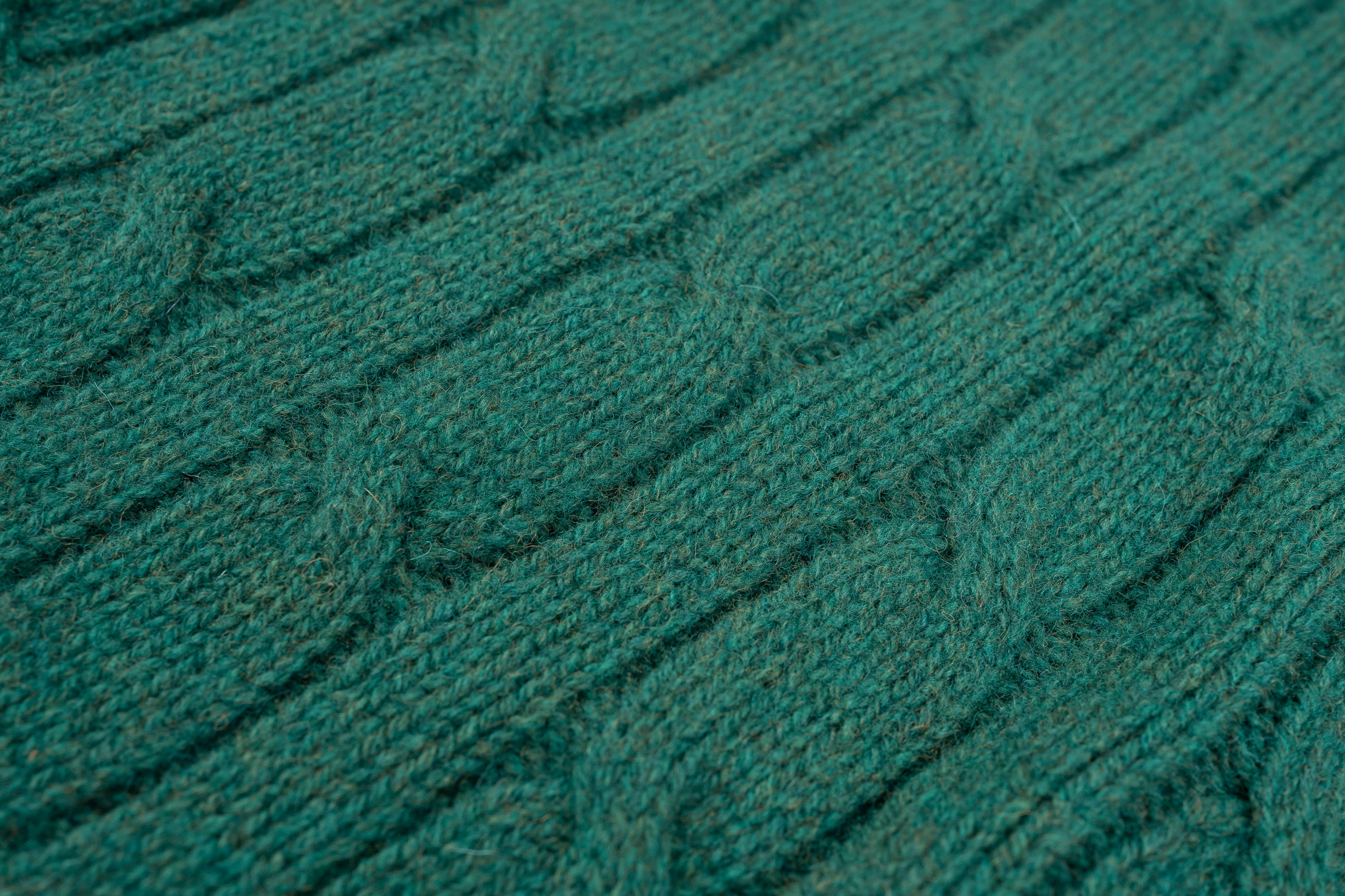 Howlin Cable Guy Bottle