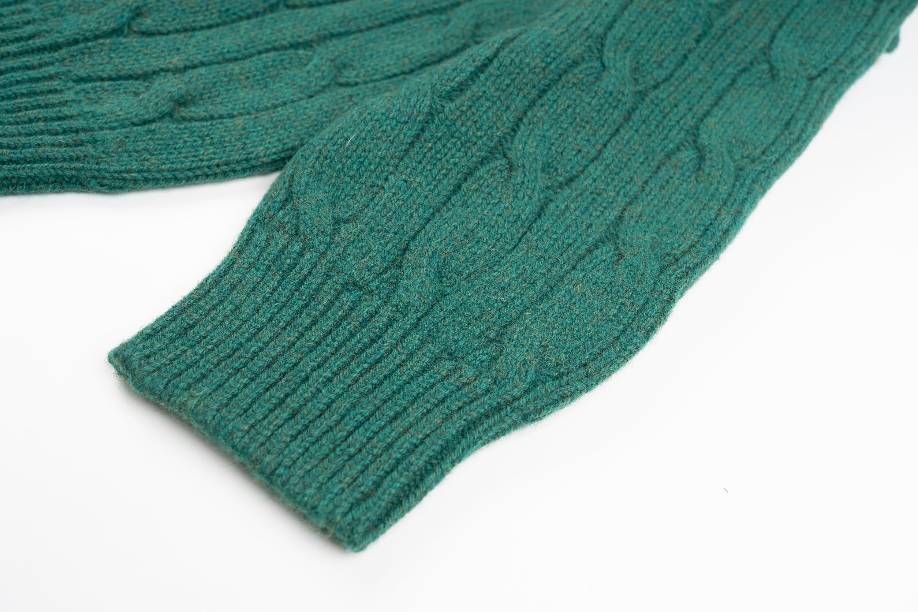 Howlin Cable Guy Bottle