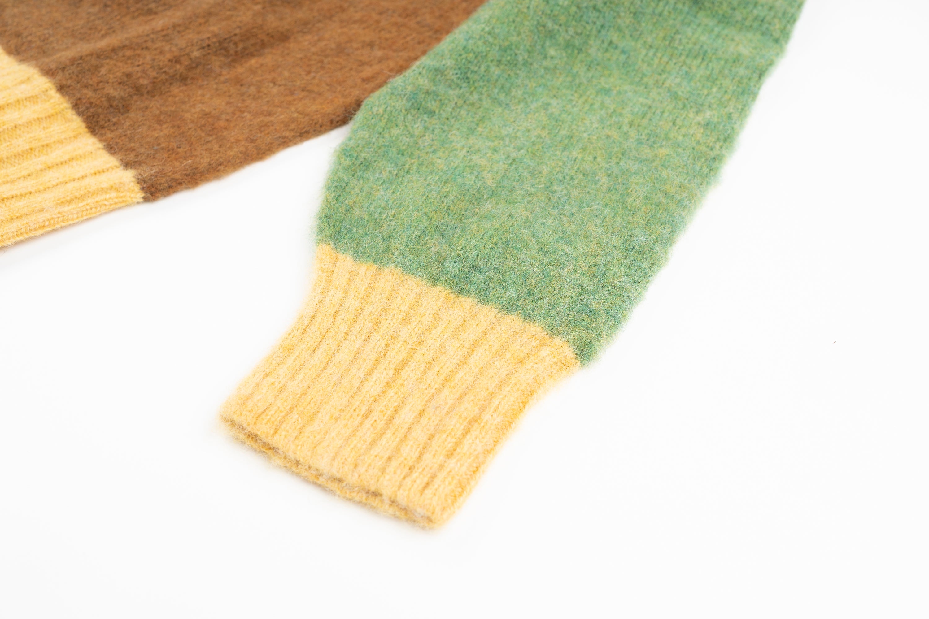 Howlin Firecracker Lunar